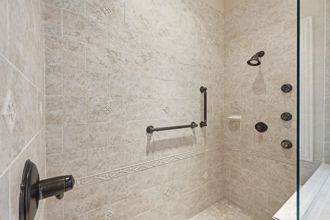 Tiny photo for 26 Chippiannock Place, Rock Island, IL 61201 (MLS # 100000676)