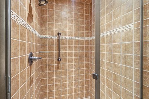 Tiny photo for 26 Chippiannock Place, Rock Island, IL 61201 (MLS # 100000676)