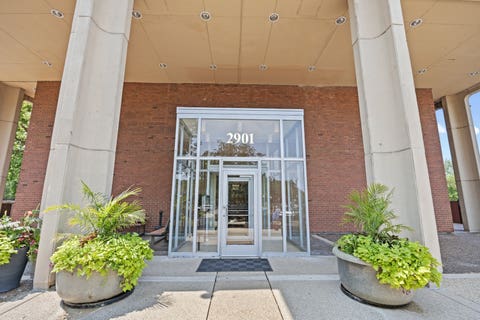 Tiny photo for 2901 S Michigan Avenue #405, Chicago, IL 60616 (MLS # 12730050)