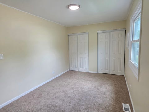 Tiny photo for 70 N Idlewild Avenue, Mundelein, IL 60060 (MLS # 12670371)