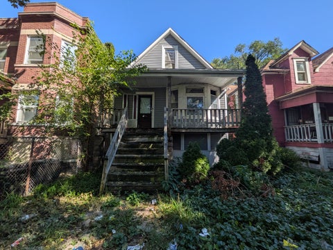 Photo of 7829 S Marquette Avenue, Chicago, IL 60649 (MLS # 12793089)