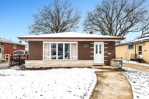Photo of 14832 Clifton Park Avenue, Midlothian, IL 60445 (MLS # 12613991)