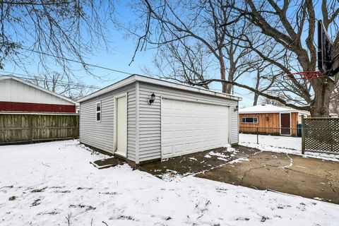 Tiny photo for 14832 Clifton Park Avenue, Midlothian, IL 60445 (MLS # 12613991)