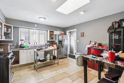 Tiny photo for 14832 Clifton Park Avenue, Midlothian, IL 60445 (MLS # 12613991)