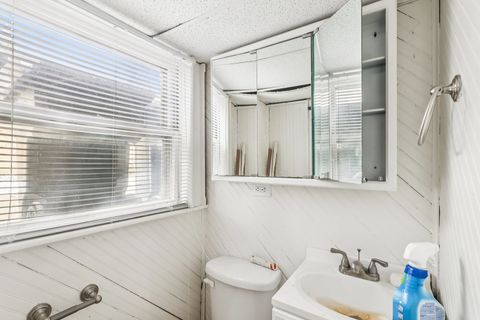 Tiny photo for 14832 Clifton Park Avenue, Midlothian, IL 60445 (MLS # 12613991)