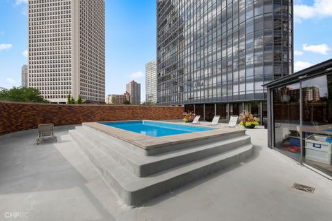 Tiny photo for 5415 N Sheridan Road #3402, Chicago, IL 60640 (MLS # 12407082)