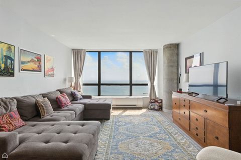 Tiny photo for 5415 N Sheridan Road #3402, Chicago, IL 60640 (MLS # 12407082)