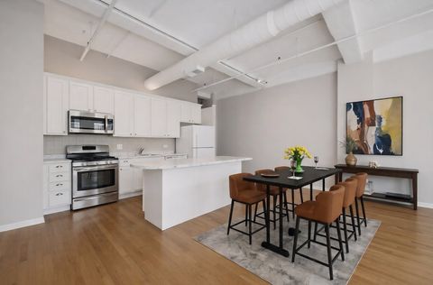 Tiny photo for 633 S Plymouth Court #1004, Chicago, IL 60605 (MLS # 12591656)