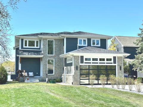 2713 N Villa Lane McHenry IL 60051