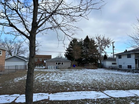 Tiny photo for 4223 Elm Avenue, Lyons, IL 60534 (MLS # 12551720)