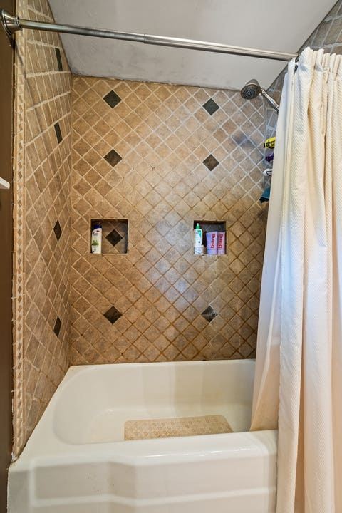 Tiny photo for 113 31ST Avenue, Moline, IL 61265 (MLS # 12697876)
