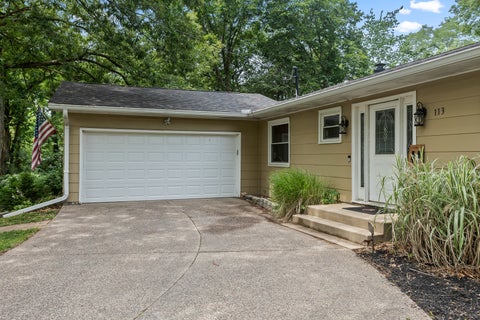 Tiny photo for 113 31ST Avenue, Moline, IL 61265 (MLS # 12697876)