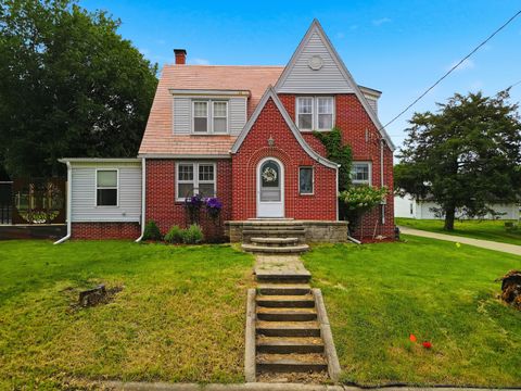Photo of 1301 Long Street, Dixon, IL 61021 (MLS # 12652496)