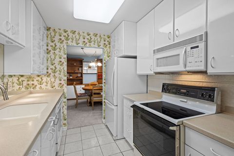 Tiny photo for 400 Ascot Drive #2L, Park Ridge, IL 60068 (MLS # 12625141)