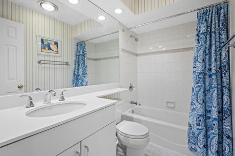 Tiny photo for 400 Ascot Drive #2L, Park Ridge, IL 60068 (MLS # 12625141)
