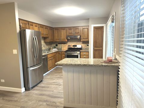 Tiny photo for 4147 Continental Drive, Waukegan, IL 60087 (MLS # 12489169)
