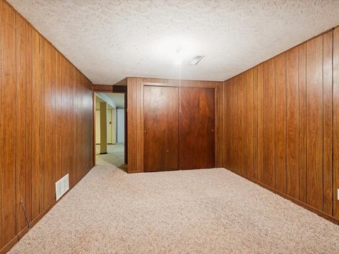 Tiny photo for 1724 W 69th St Street, Davenport, IA 52806 (MLS # 100000319)