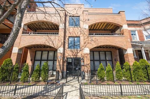 1346 W Addison Avenue 1E Chicago IL 60613
