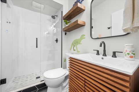 Tiny photo for 1960 N Seminary Avenue #B, Chicago, IL 60614 (MLS # 12554417)