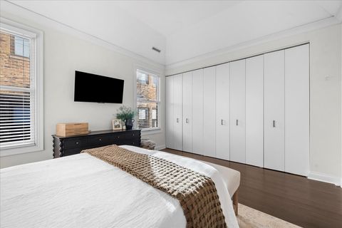 Tiny photo for 1960 N Seminary Avenue #B, Chicago, IL 60614 (MLS # 12554417)