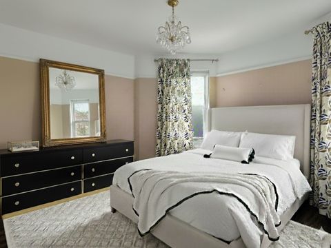 Tiny photo for 6342 N Sheridan Road #5B, Chicago, IL 60660 (MLS # 12491420)