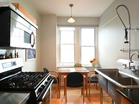 Tiny photo for 6342 N Sheridan Road #5B, Chicago, IL 60660 (MLS # 12491420)