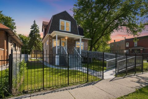 Photo of 5943 W Huron Street, Chicago, IL 60644 (MLS # 12656236)