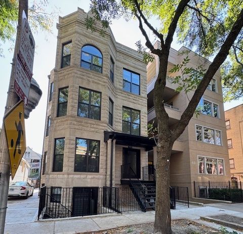 715 W Aldine Avenue 1 Chicago IL 60657