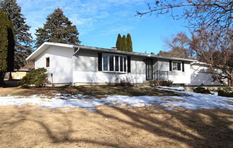 Tiny photo for 1720 E Lawn Drive, Savanna, IL 61074 (MLS # 100000047)