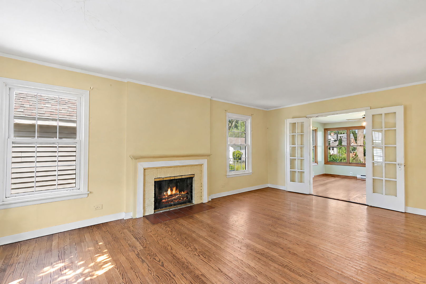 369 N Walnut Street