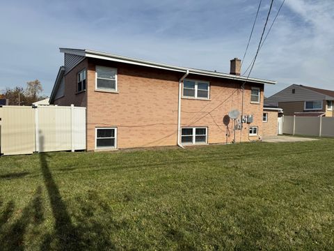 Tiny photo for 5701 Emerson Street, Morton Grove, IL 60053 (MLS # 12513895)