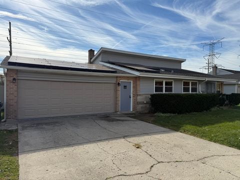 Tiny photo for 5701 Emerson Street, Morton Grove, IL 60053 (MLS # 12513895)