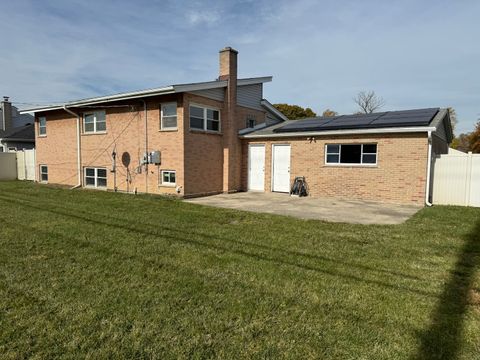 Tiny photo for 5701 Emerson Street, Morton Grove, IL 60053 (MLS # 12513895)