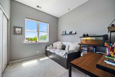 Tiny photo for 6225 S Kenwood Avenue #3S, Chicago, IL 60637 (MLS # 12672291)