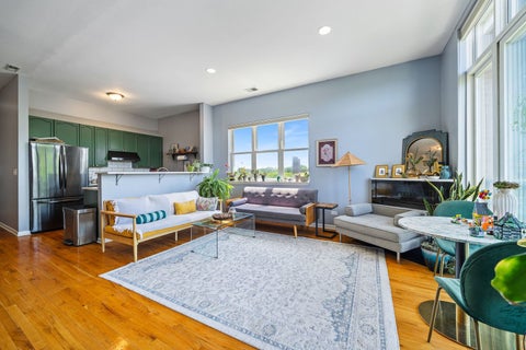 Tiny photo for 6225 S Kenwood Avenue #3S, Chicago, IL 60637 (MLS # 12672291)