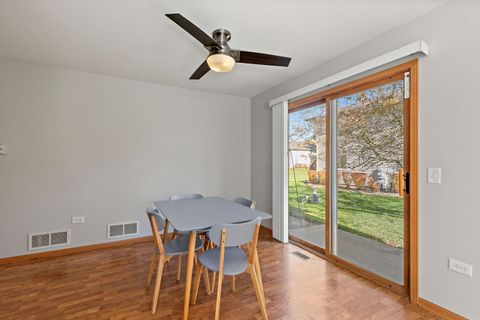 Tiny photo for 480 WESTWOOD Court #C, Crystal Lake, IL 60014 (MLS # 12513282)