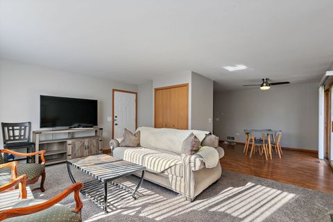 Tiny photo for 480 WESTWOOD Court #C, Crystal Lake, IL 60014 (MLS # 12513282)