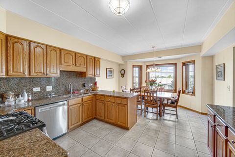 Tiny photo for 11851 Windemere Court #201, Orland Park, IL 60467 (MLS # 12465629)