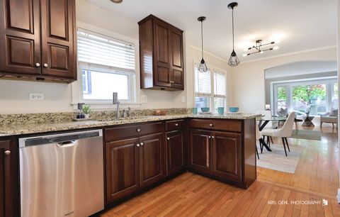 Tiny photo for 10928 S Albany Avenue, Chicago, IL 60655 (MLS # 12635127)