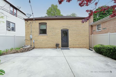 Tiny photo for 10928 S Albany Avenue, Chicago, IL 60655 (MLS # 12635127)