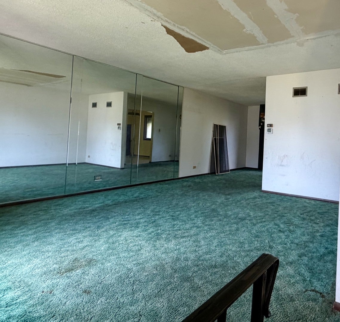 58 E 164th Street