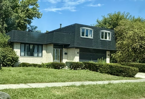 Photo of 58 E 164th Street, South Holland, IL 60473 (MLS # 12772693)