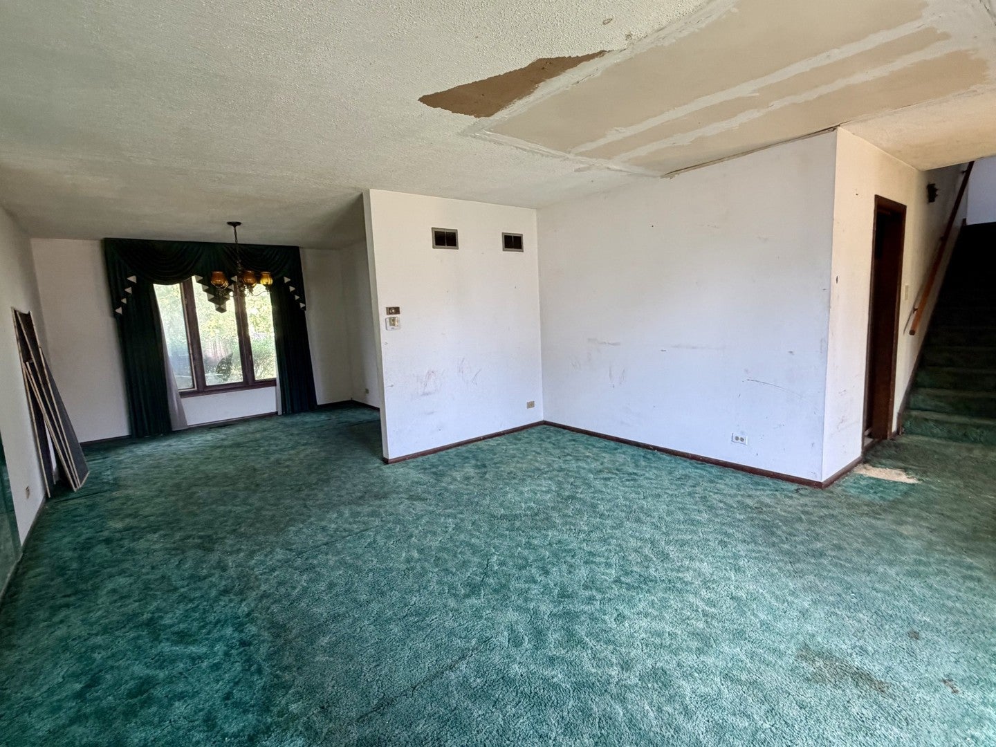 58 E 164th Street