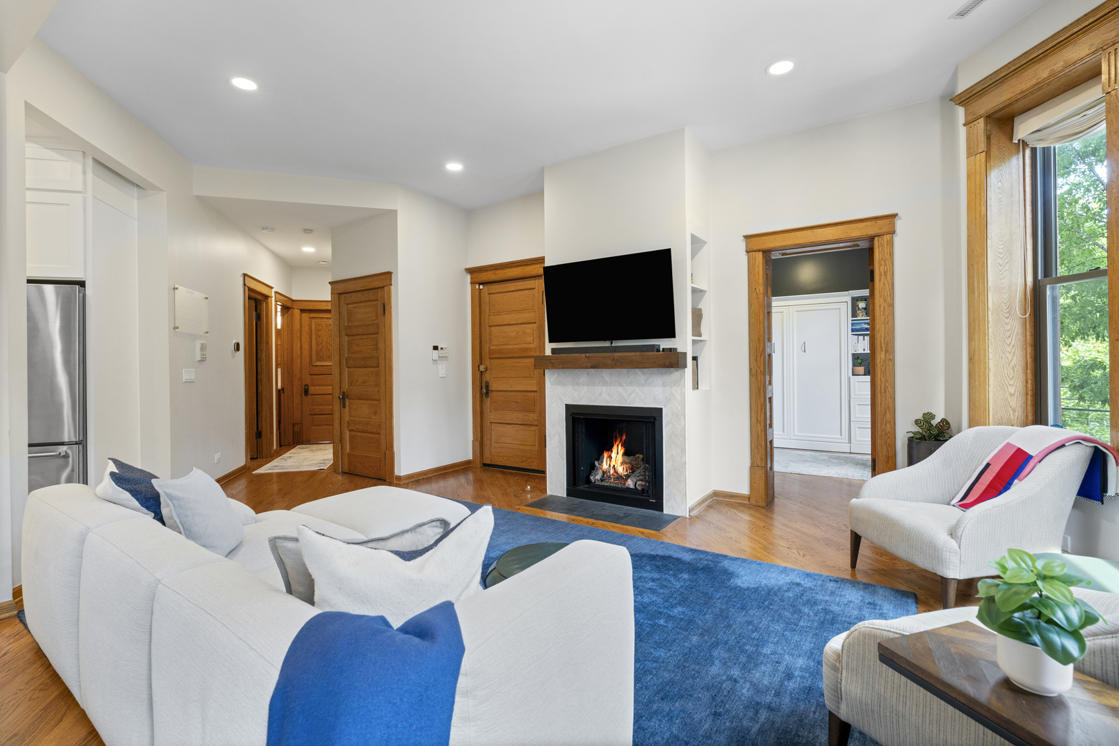 2608 N Dayton Street 2S