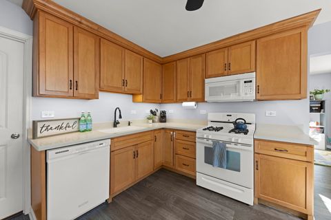 Tiny photo for 490 N Chatham Avenue, Villa Park, IL 60181 (MLS # 12472979)