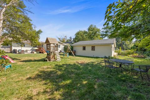 Tiny photo for 490 N Chatham Avenue, Villa Park, IL 60181 (MLS # 12472979)