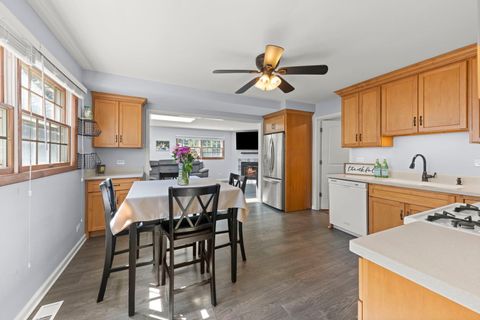 Tiny photo for 490 N Chatham Avenue, Villa Park, IL 60181 (MLS # 12472979)