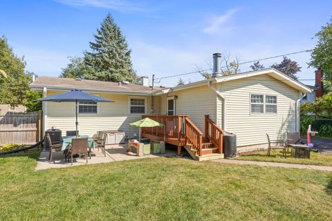 Tiny photo for 490 N Chatham Avenue, Villa Park, IL 60181 (MLS # 12472979)