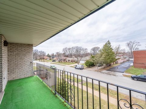 Tiny photo for 9120 S Pulaski Road #2W, Oak Lawn, IL 60453 (MLS # 12586430)