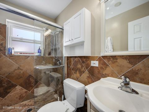 Tiny photo for 2067 W Farwell Avenue #3S, Chicago, IL 60645 (MLS # 12583416)